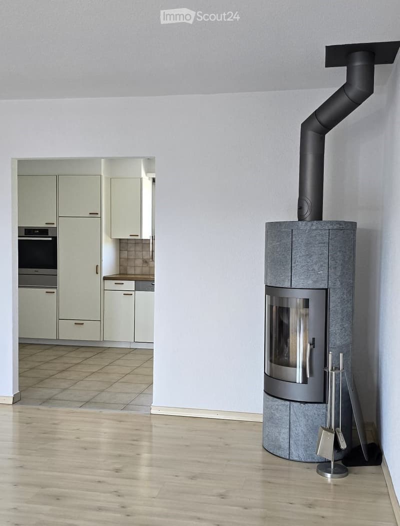 Ampio appartamento maisonette di 5 locali con balcone a Boningen (4)