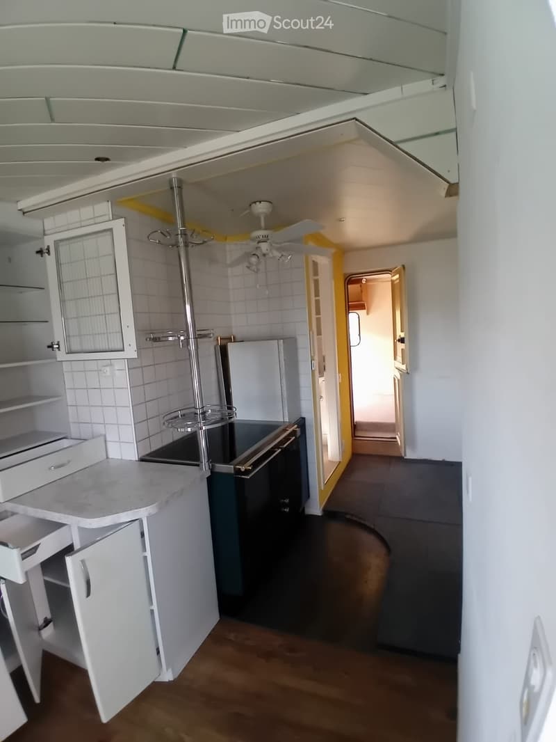 Caravan with extension and terrace (5)