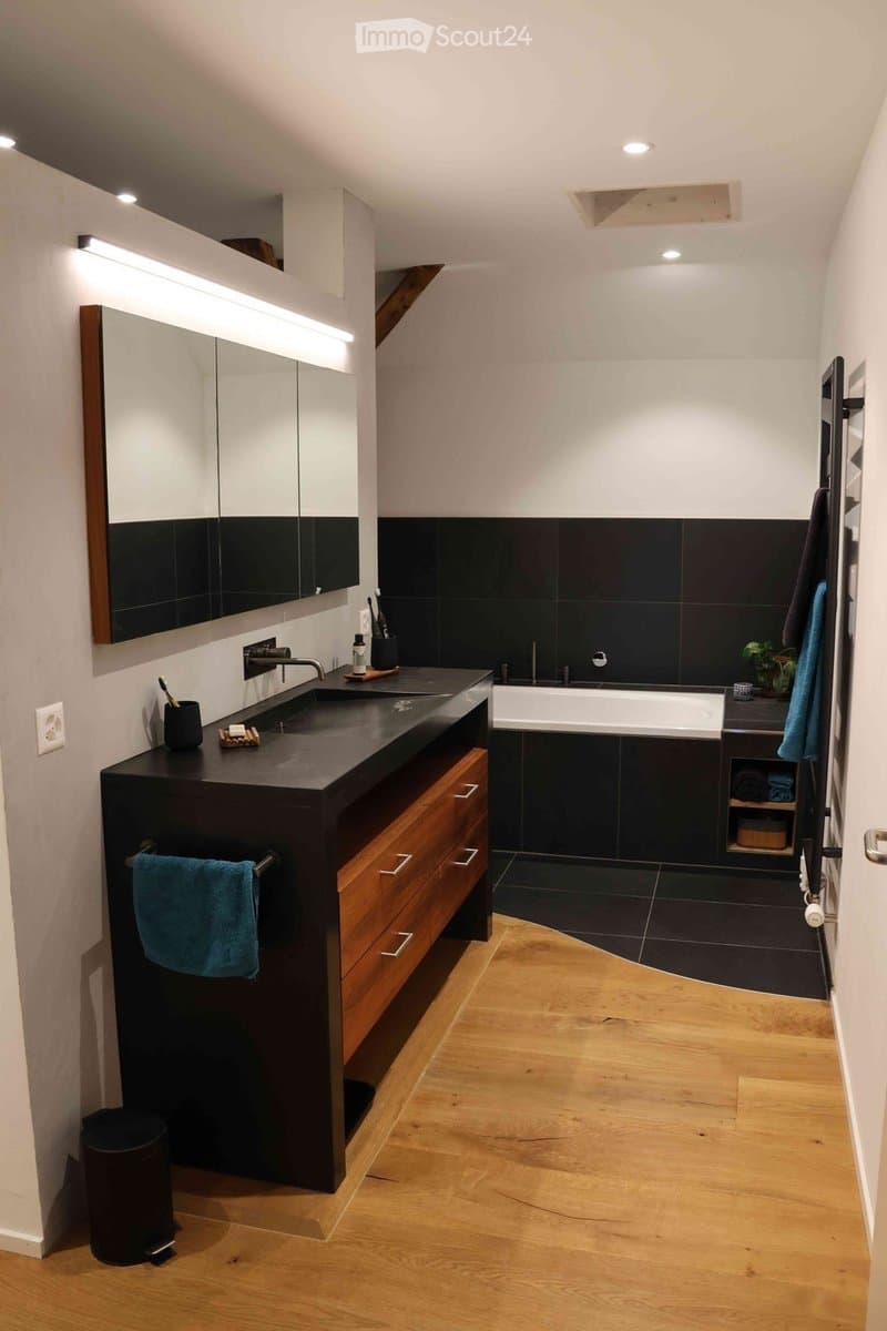 Befristet, möbliert: Grosszügige 5.5-Zimmer-Maisonette (10)