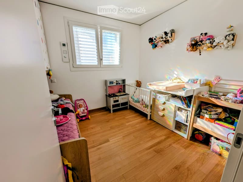 Modernes 3.5-Zimmer-Wohnung mit privatem Garten (3)