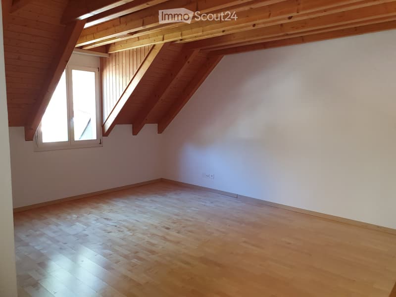 Charmante 4.5-Zimmer-Duplex-Wohnung (4)