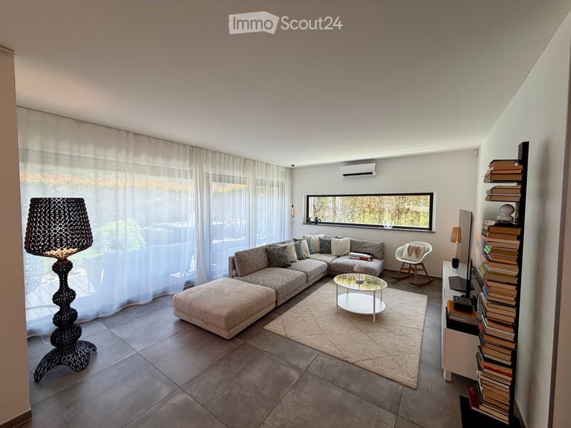 Moderne 5.5-Zimmer-Villa mit Spa, Garten und hoher Effizienz (5)