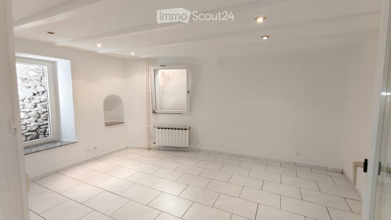 Zweizimmerwohnung im Kern, mit Parkplatz (2)