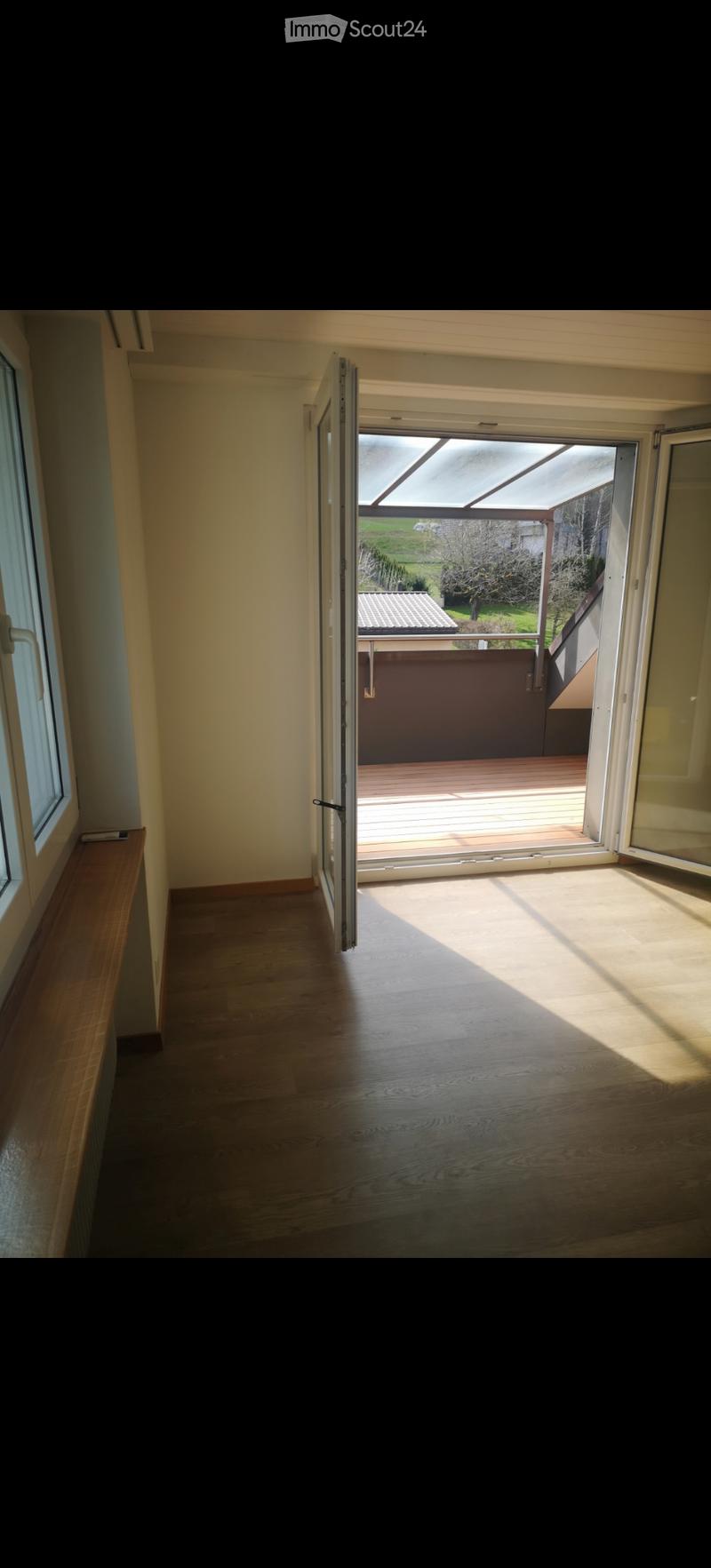 Schöne 2.5 Zimmerwohnung (4)