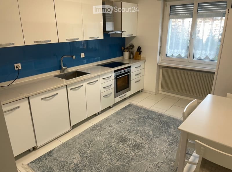 Appartement 5 pièces avec place de parking en sous-sol (2)