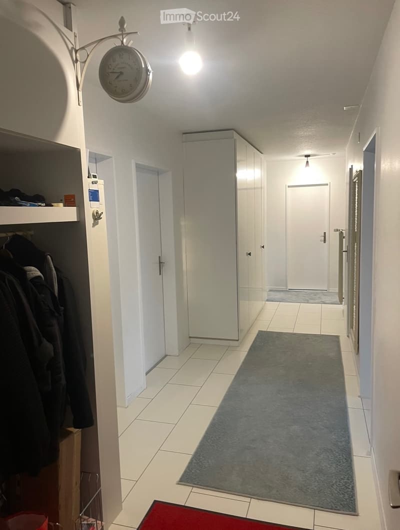 Appartement 5 pièces avec place de parking en sous-sol (3)