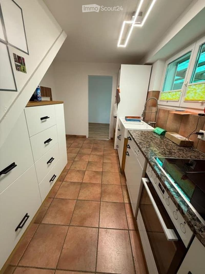 House Beringen with very large garden for rent from October (2)