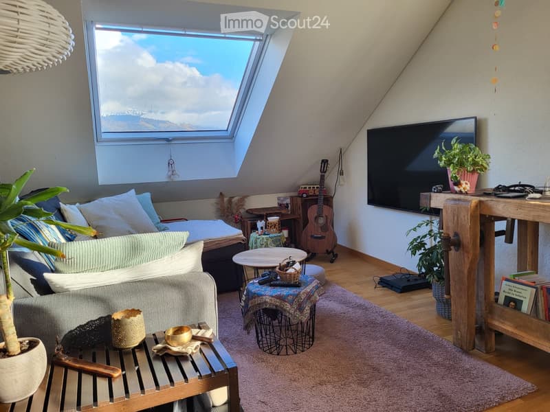 2-Zimmer Dachwohnung befristet in Thun (1)
