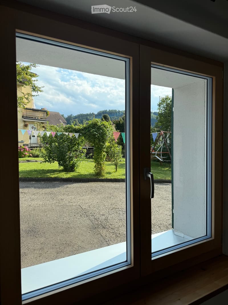 4 Bedroom Single-Family House with Garden (4)