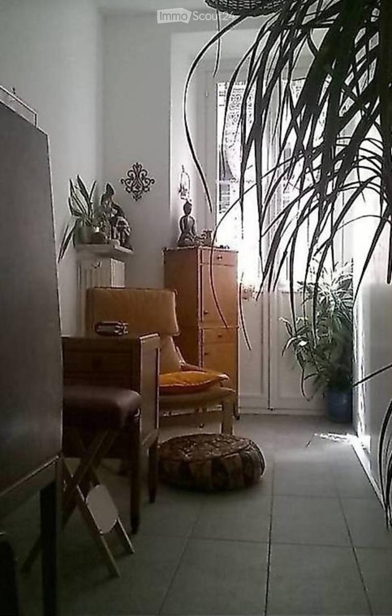 Central Studio Office Apartment (4)