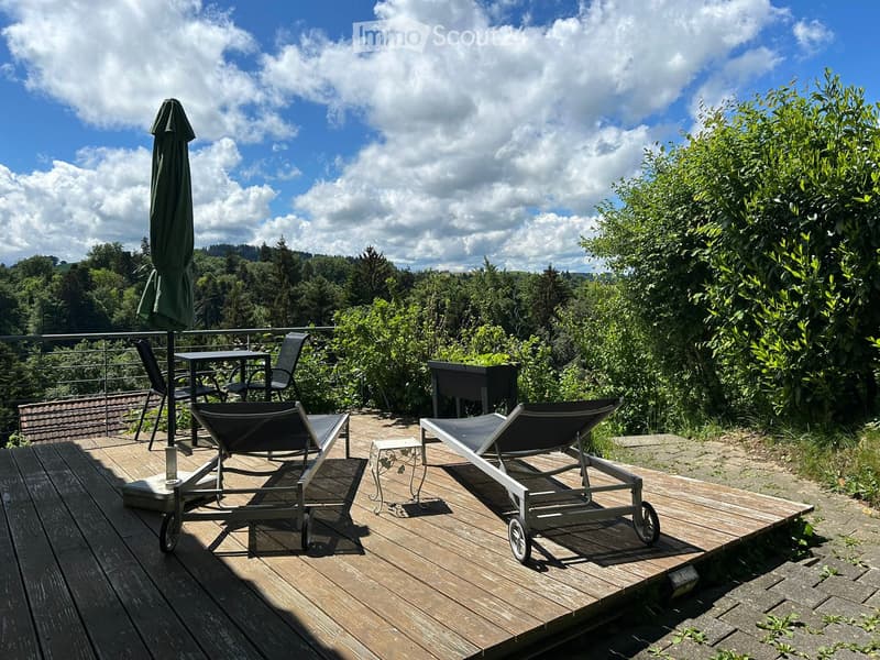 Loft-Wohnung mit Fläche von 125m², Sonnendeck und Sitzplatz (5)