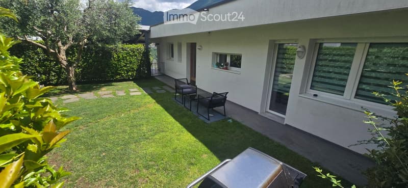 3.5 Locali - Giardino privato e terrazza vista lago a Porza (1)