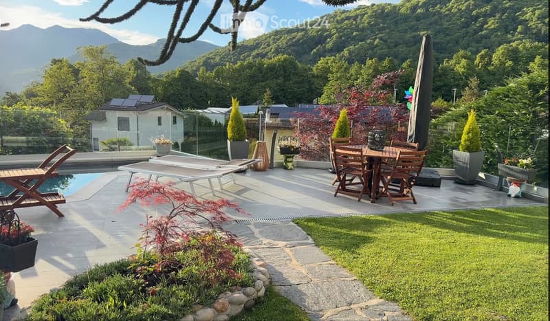 Villa in Villa Luganese mit Panoramablick, Pool und Aufzug (4)