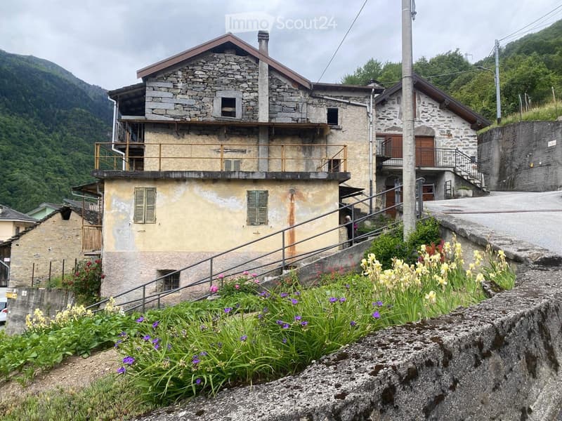 Vendo rustico da ristrutturare in Valle d'Antrona (Italia) (2)