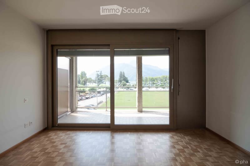 Affittasi luminoso 2.5 a Melide con terrazzo vista lago (4)