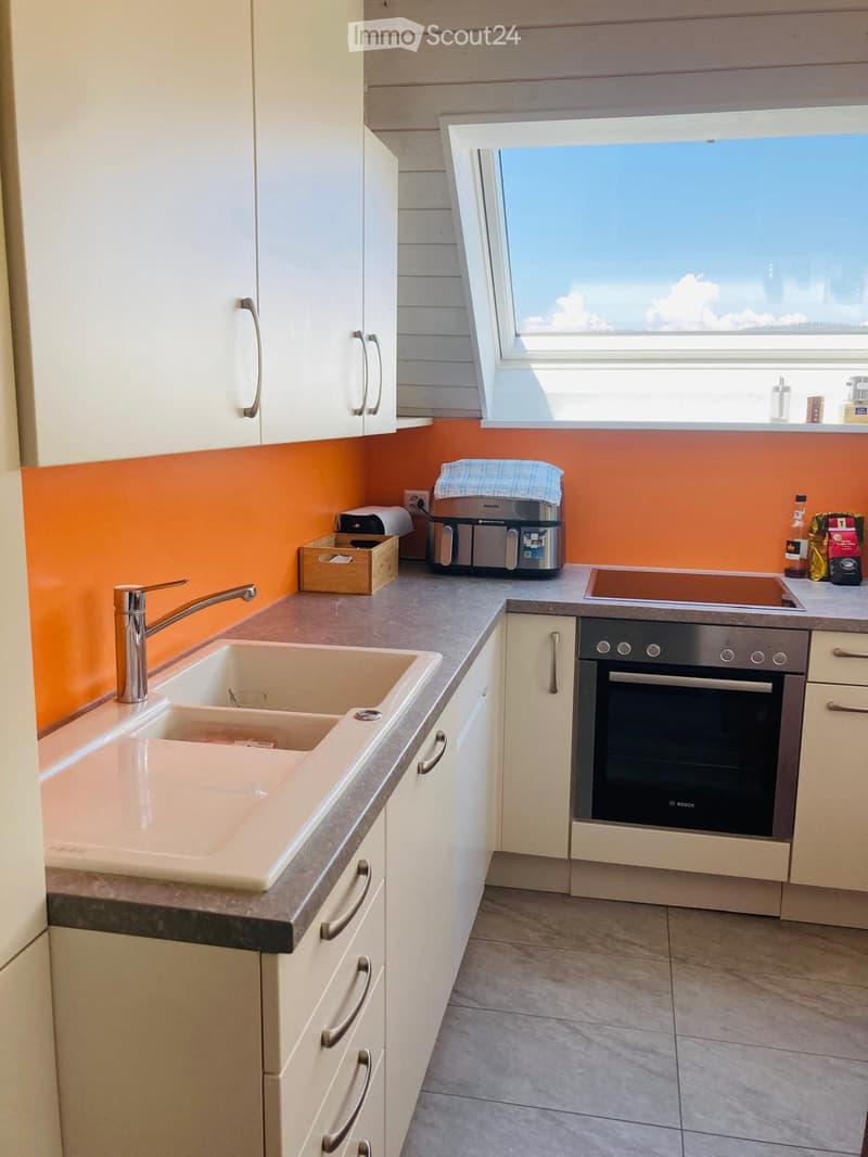 2.5 Zimmer Dachwohnung in Altbau (4)