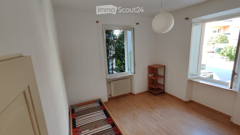 Appartement spacieux avec grand balcon à Locarno (3)