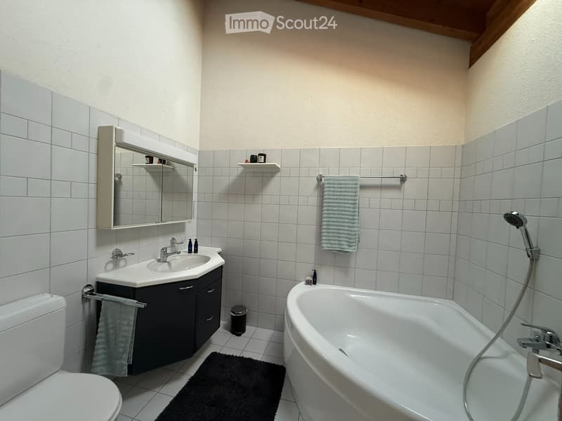 Gepflegtes Reihenhaus mit Aussicht, Galerie, Erdwärme + 2 PP (5)