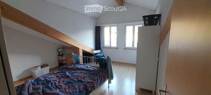 gemütliche 2.5 Zimmer Dachwohnung.ab 1.10.2026 zu vermieten (2)