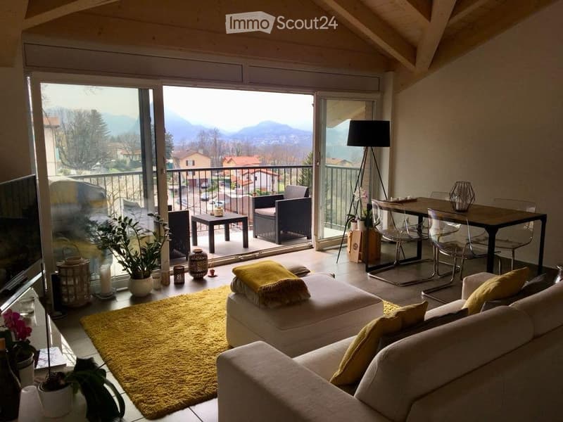 À Cadro appartement mansardé à vendre au dernier étage (2)