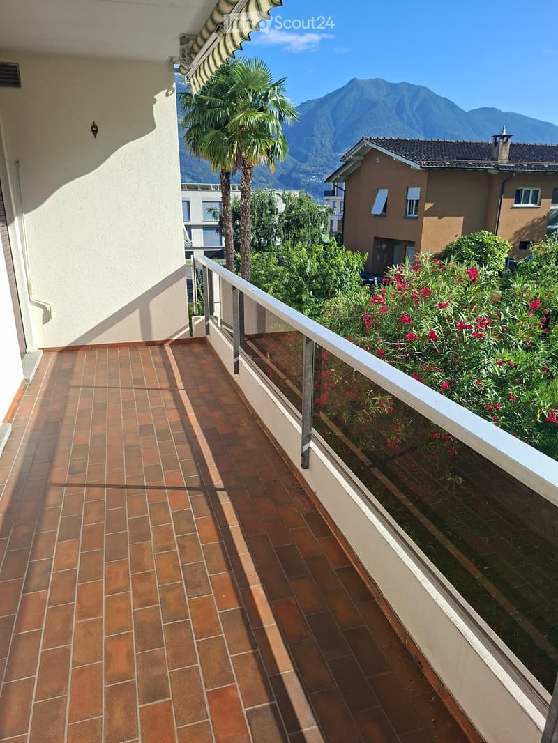 Apartment at the beginning of Tenero hill (2)