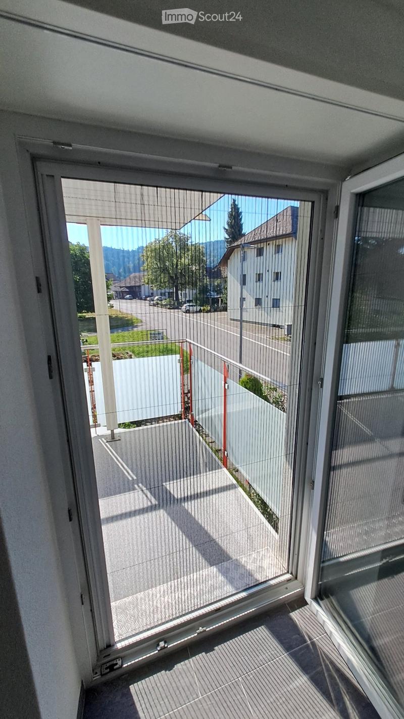 Neu renovierte Wohnung auf dem Land mit grosszügigem Balkon (12)