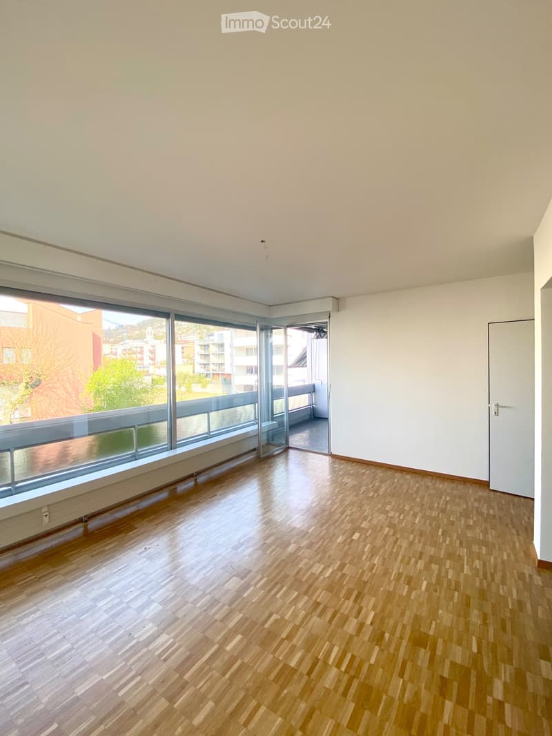 Luminoso appartamento di 2.5 locali con balcone (1)