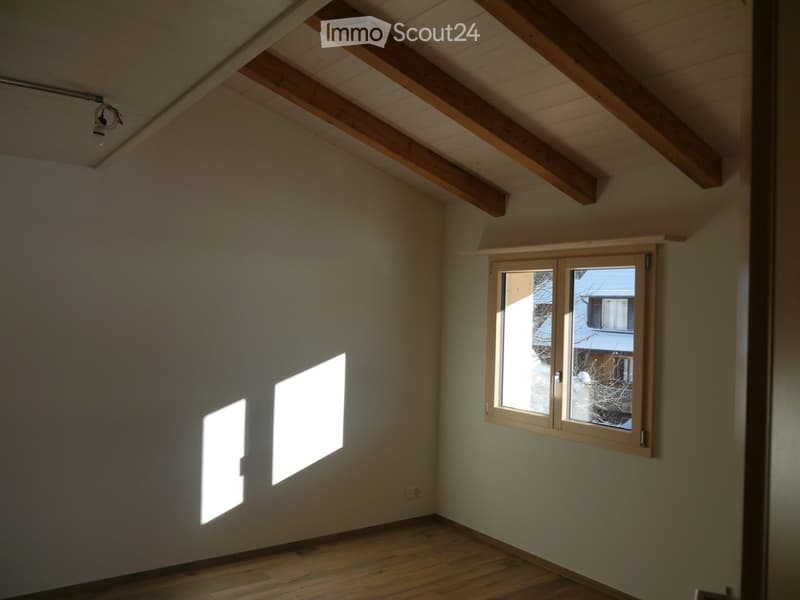 Helle 2.5 Zimmer Wohnung mit Balkon (3)
