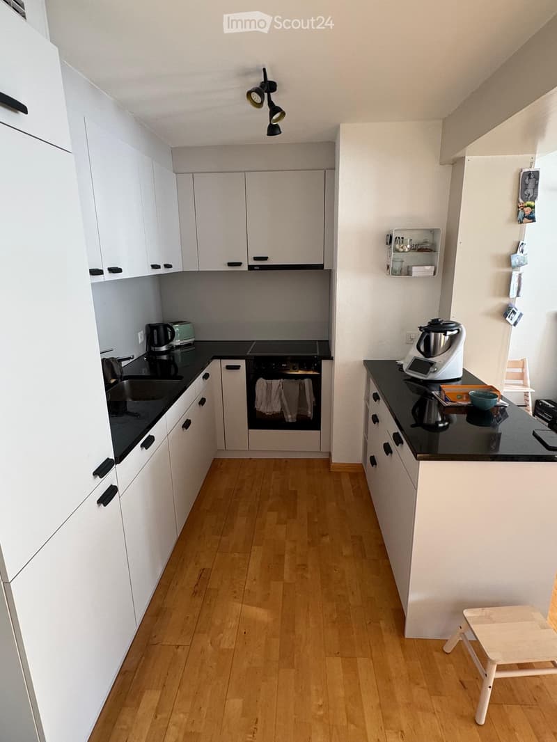 Helle 3.5 Zimmer Altbauwohnung in Gelterkinden (per Oktober) (2)