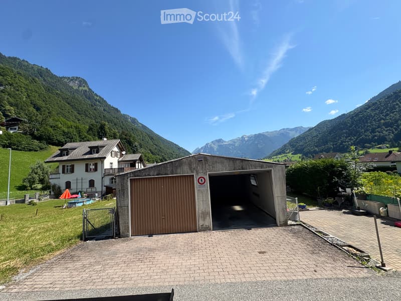 Maison spacieuse de 10,5 pièces avec espace commercial à Luchsingen (4)