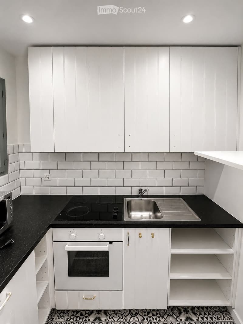 Rare opportunité - Chalet à vendre rénové à Lausanne (3)