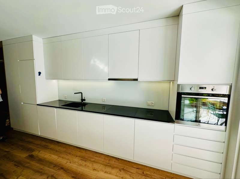 Appartement moderne 3.5 pièces neuf à Visp avec garage (4)