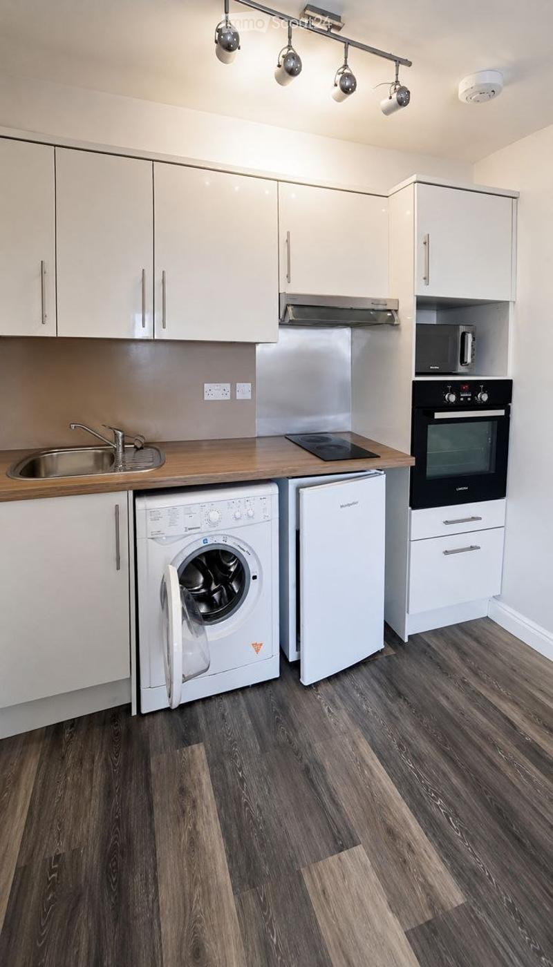 Appartamento 2 camere arredato splendidamente disponibile immediatamente (5)