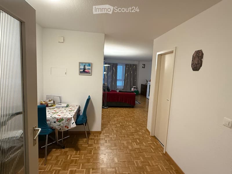 Cercasi inquilino: Bella appartamento di 2½ locali a Grenchen (2)
