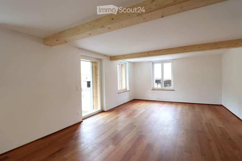 DISPONIBILE IMMEDIATAMENTE APPARTAMENTO DI 4,5 LOCALI LUMINOSO AL 1° PIANO CON BALCONE (2)
