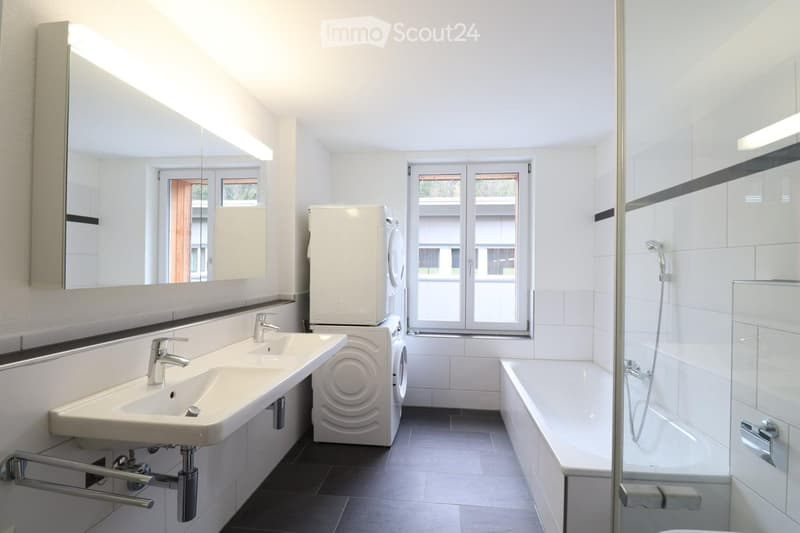 DISPONIBILE IMMEDIATAMENTE APPARTAMENTO DI 4,5 LOCALI LUMINOSO AL 1° PIANO CON BALCONE (3)