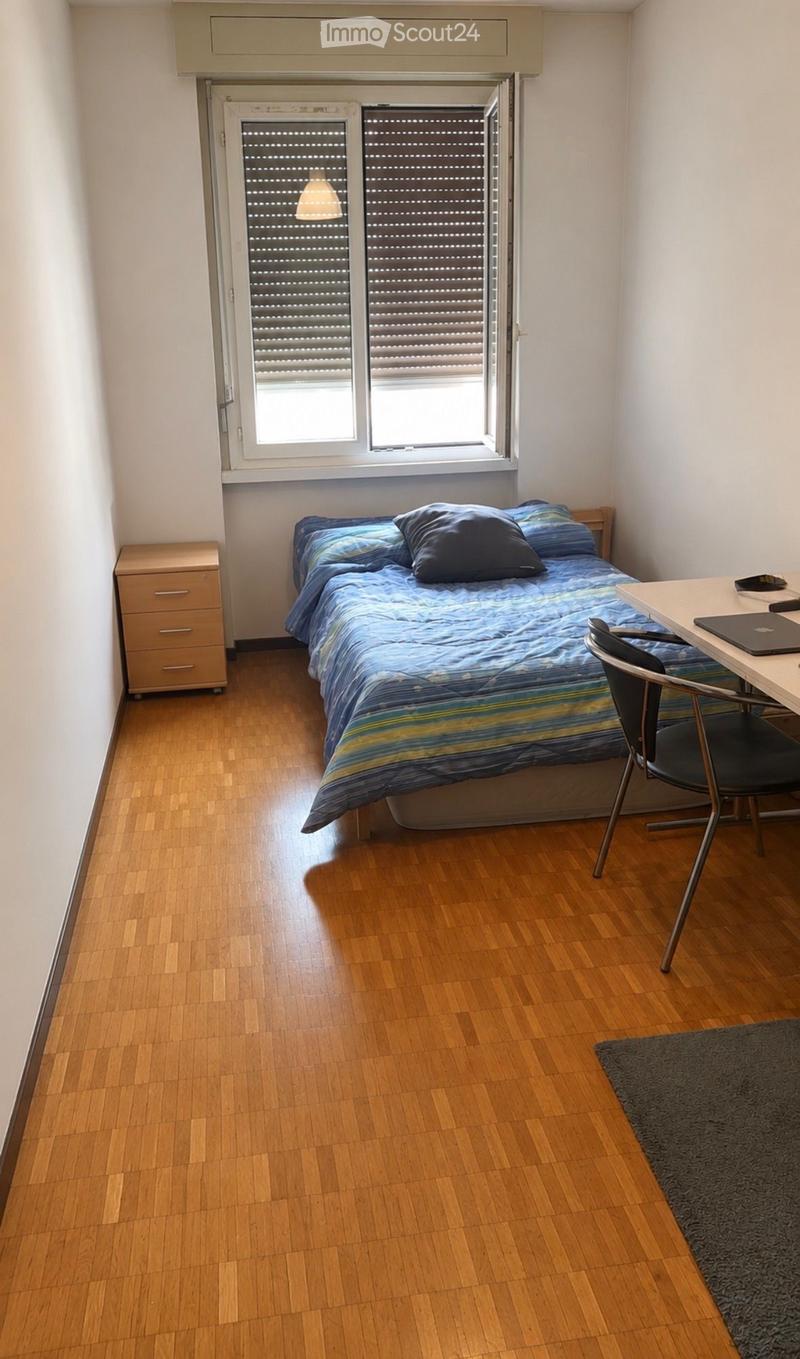 Je cherche une sous-location pour une chambre dans le quartier Molino Nuovo - Via Trevano (1)
