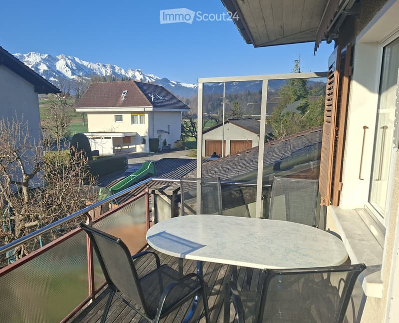 Möblierte 2.5-Zimmer-Wohnung mit Balkon in Thierachern/Thun (4)