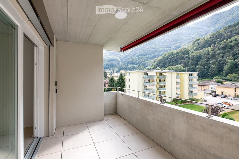 Luminoso appartamento 2.5 con balcone a Cadenazzo (3)