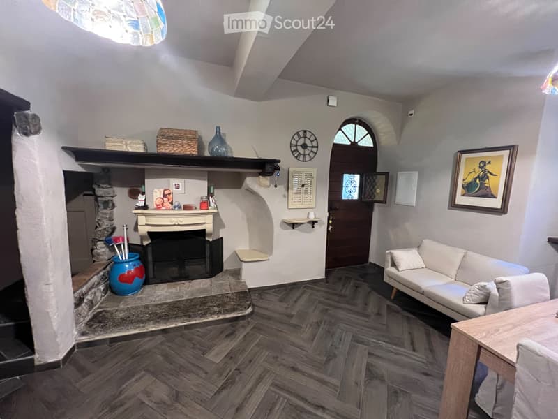 RENT TO BUY RIVA SAN VITALE CASA CON CORTE E TERRAZZA (2)