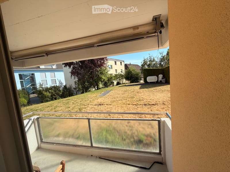 Appartamento arredato con balcone al piano terra in subaffitto (2)