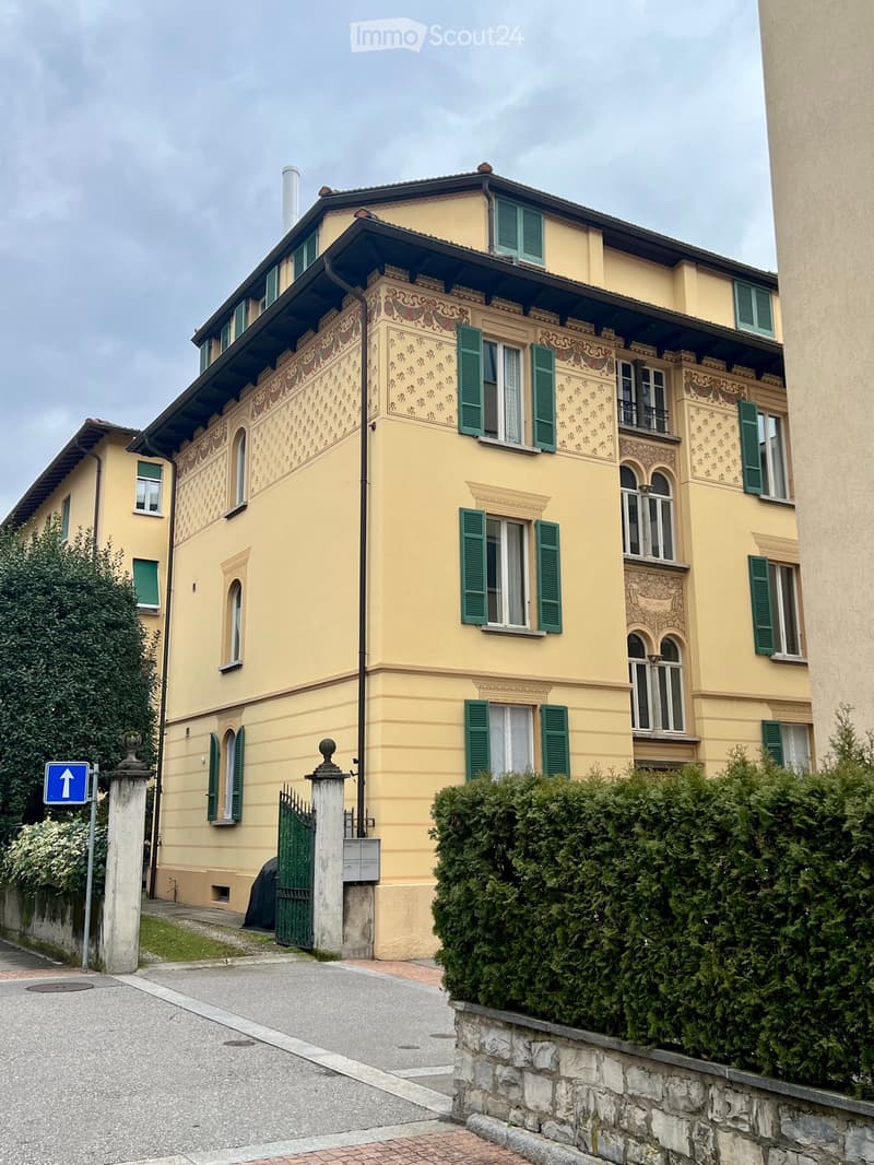 Cercasi subentrante per ampia camera matrimoniale (2)