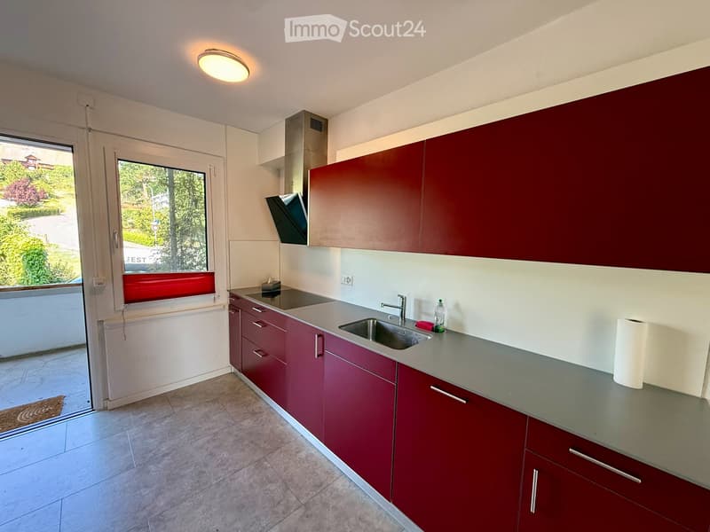 Appartamento al piano terra con area di seduta e prato privati in una casa di 3 famiglie (3)