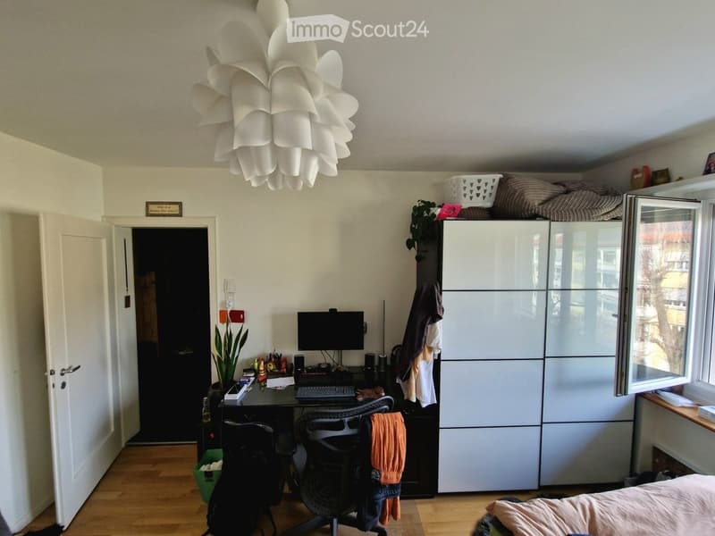 Furnished shared room for rent for weekly commuters (3)