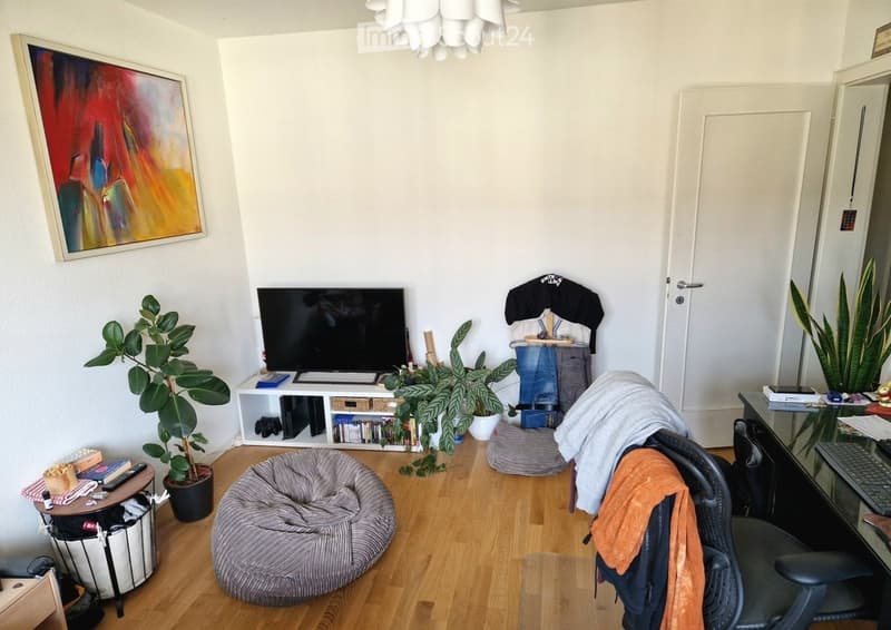 Furnished shared room for rent for weekly commuters (2)