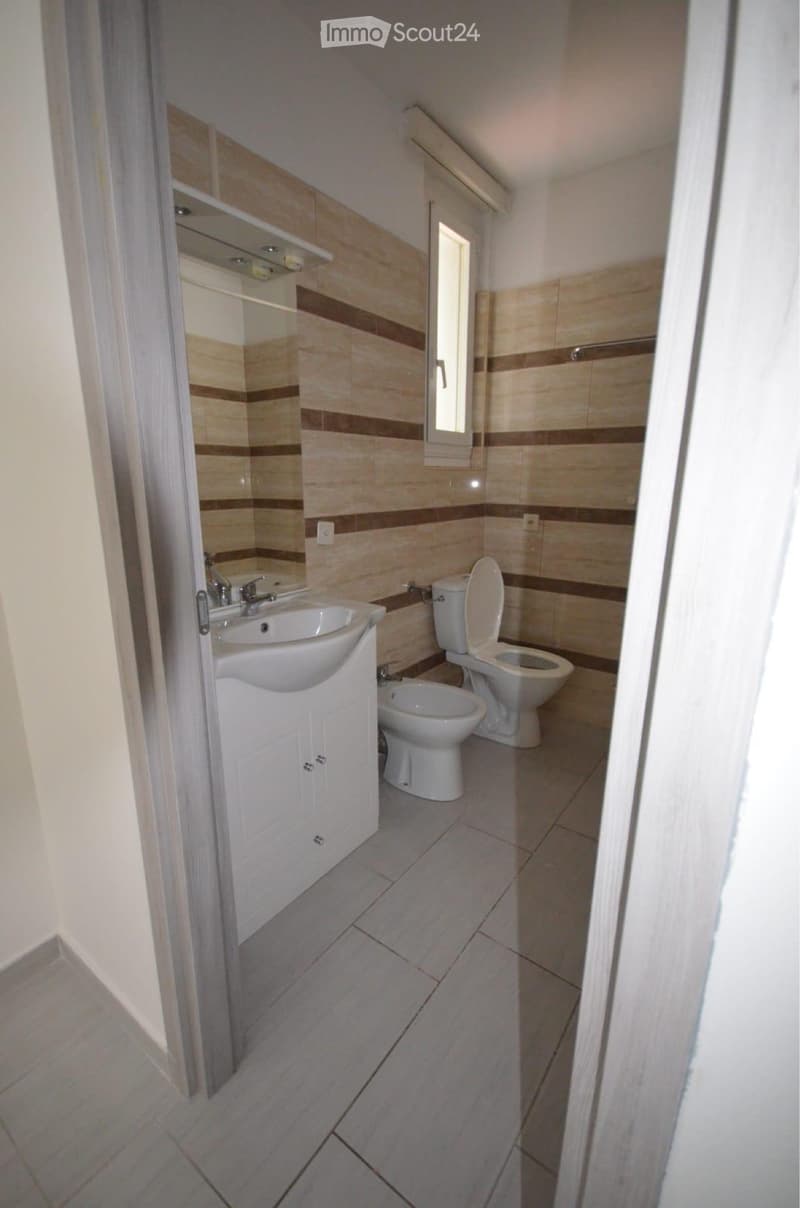 Minusio 4,5 pièces + 2 balcons, place de parking - vue sur les montagnes (3)