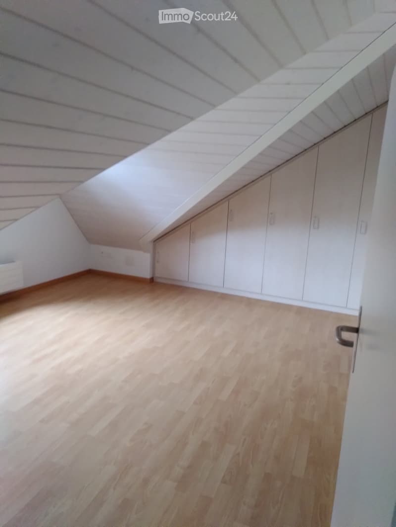 Charmante 3.5-Zimmer-Maisonettewohnung in Zofinger Altstadt (5)