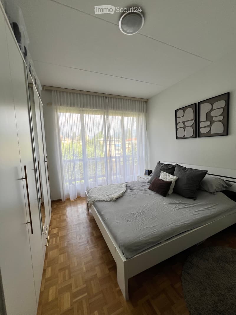 2.5 Room apartment in bright apartment in Besso for takeover (2)