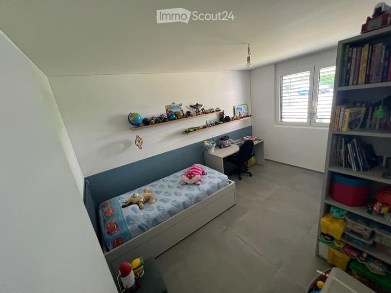 Nous recherchons un sous-locataire - splendide appartement 4.5 pièces avec vue sur les châteaux (3)