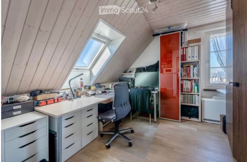 Charmante 3.5-Zimmer-Dachwohnung in Samstagern (4)
